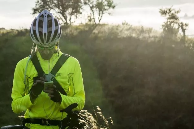 Cykelhjelm / tøj / handsker / briller mm.