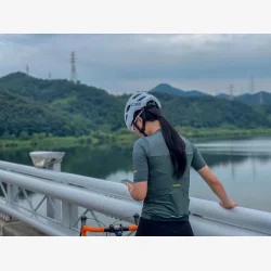 CRNK cykelhjelm Veloce hvid M 53-57 cm