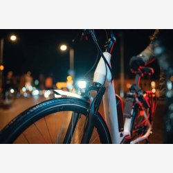 Forlygte Axa 130 E-BIKE 6 12V sort