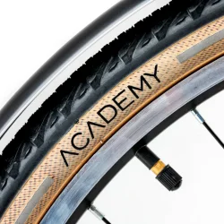 COMOA sk�rms�t til ACADEMY cykler 24"