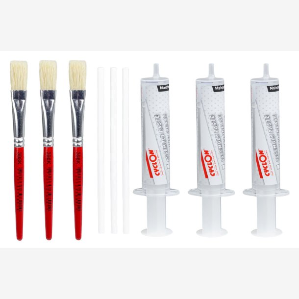 Set of 3 syringes and 3 brushes for the Cyclon Grease Bar