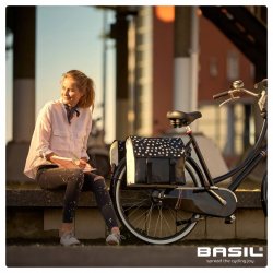 Dobbelt cykeltaske Basil Urban Load 48-53 liter 41 x 18 x 46 cm - sort med reflekterende prikker