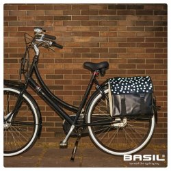 Dobbelt cykeltaske Basil Urban Load 48-53 liter 41 x 18 x 46 cm - sort med reflekterende prikker