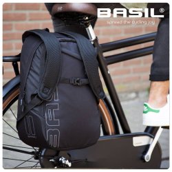 Cykelrygsk Basil Flex 17 liter 33 x 17 x 52 cm - sort