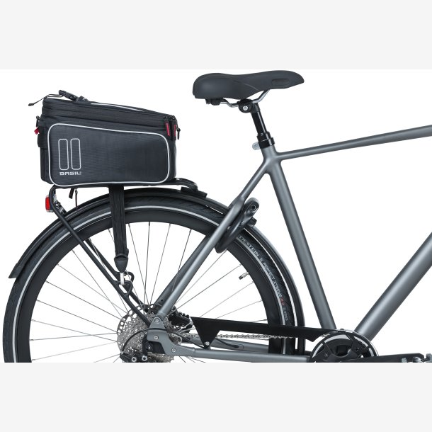 Cykeltaske for rear carrier Basil Sport Design Trunkbag MIK - 7 until 15 liters 36 x 26 x 18 cm - black