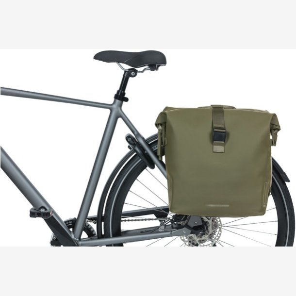 Double Cykeltaske Basil SoHo Nordlicht 41 liters 31 x 13 x 37 cm - moss green