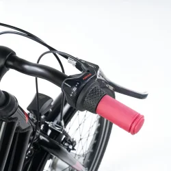 S'COOL chiX Pro 20" � letv�gtscykel med 3 gear, fodbremse - sort/pink