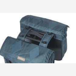 Double Cykeltaske Basil Elegance with MIK system 40-49 liters  42,5 x 38 x 16 cm - estate blue
