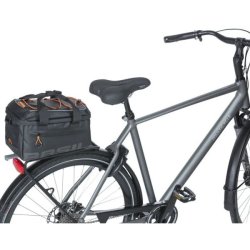 Trunkbag Basil Miles Presenning MIK 7 liter 30 x 19 x 16 cm - sort/orange - vandtt