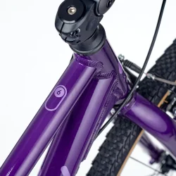 26" letvgts alu cykel ACADEMY GRADE 6 med 8-gear - lilla