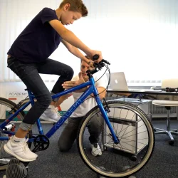 26" letvgts alu cykel ACADEMY GRADE 6 med 8-gear - bl