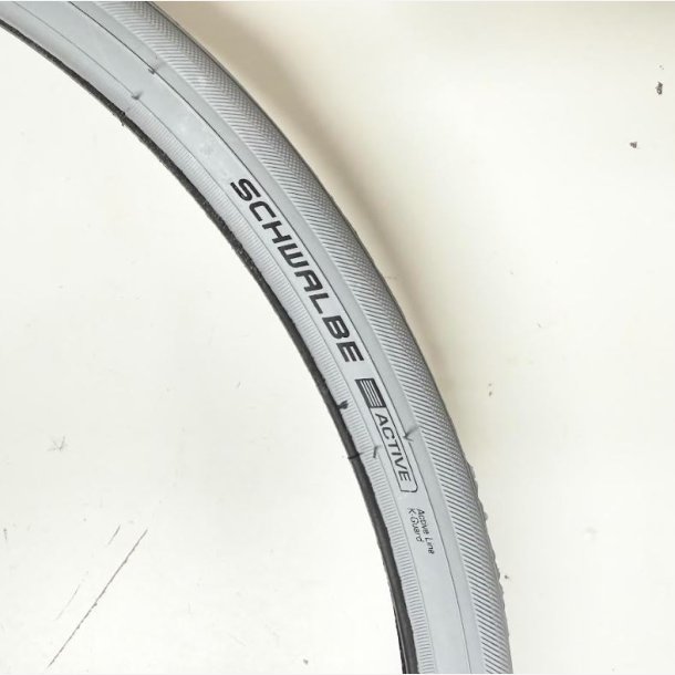 Schwalbe dæk HS302 24 X 1,00 Grå