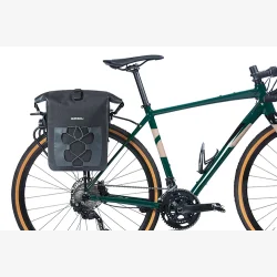 Cykeltaske Basil Navigator M vandtt 12-15 liter 25 x 14 x 34 cm - sort