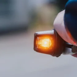 Busch + M�ller TURNTEC T2 � batteridrevet blinklyssystem til cykel